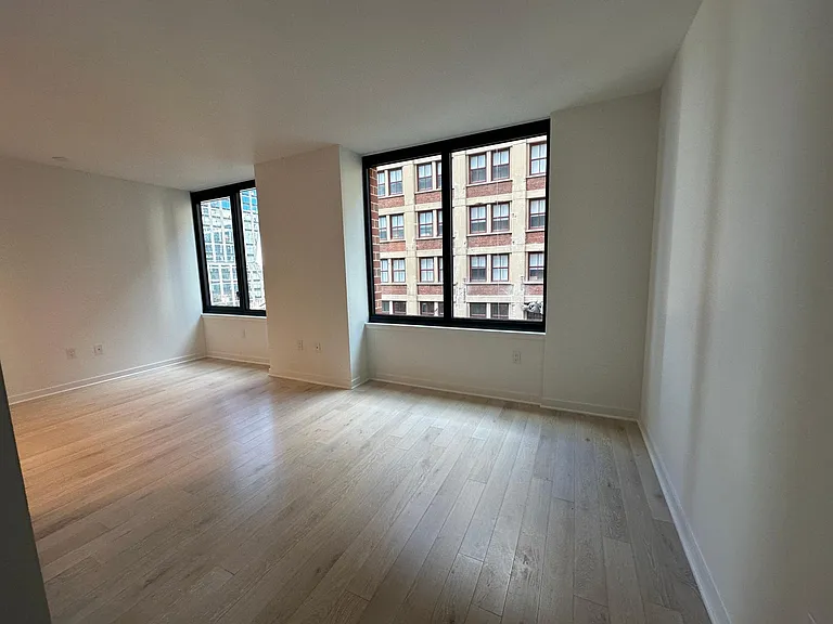 151 Bay St #502 — Photo 1