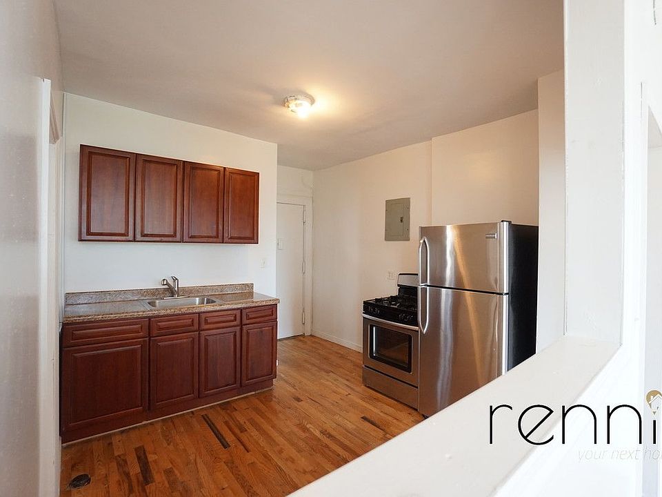 1st image of 370 Bedford Ave #14B