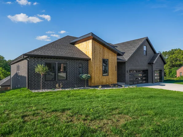 1605 E Silo Ridge Drive, Ozark, MO 65721