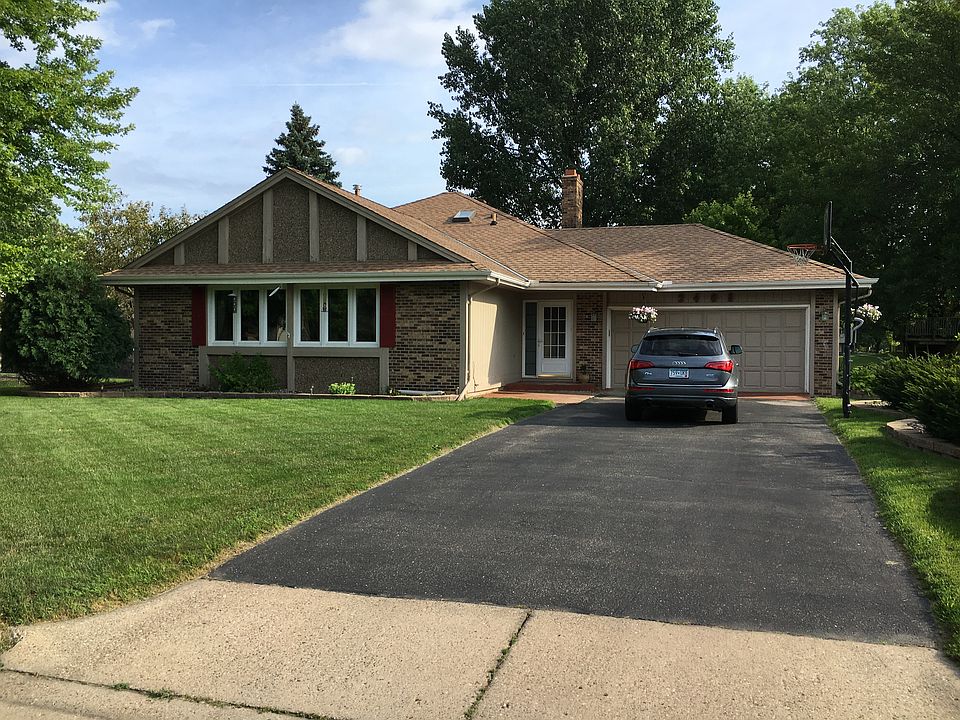 1st image of 2408 Villaburne Ct W