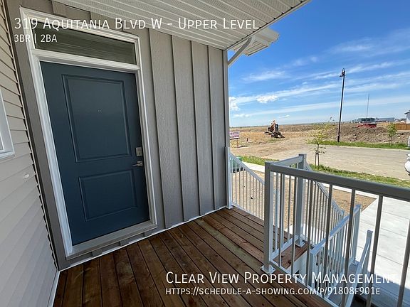 3rd image of 319 Aquitania Blvd W