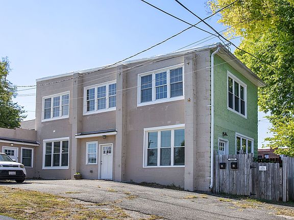 2nd image of 1409 Catherine St