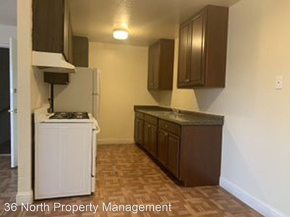 2nd image of 923 Walnut Ave Unit 54