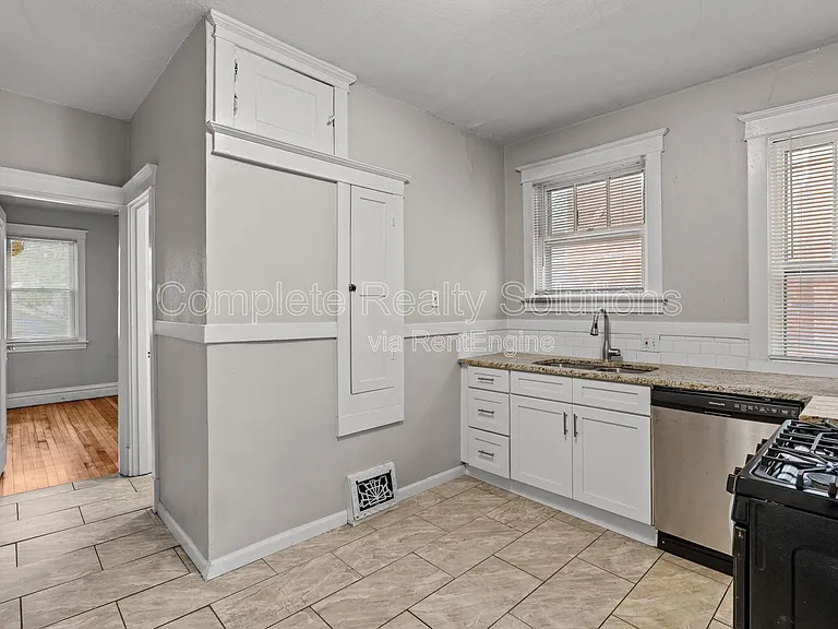 6263 Hoffman Ave #6263 — Photo 14