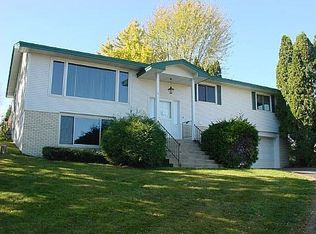 13216 Upton Ave S, Burnsville, MN 55337