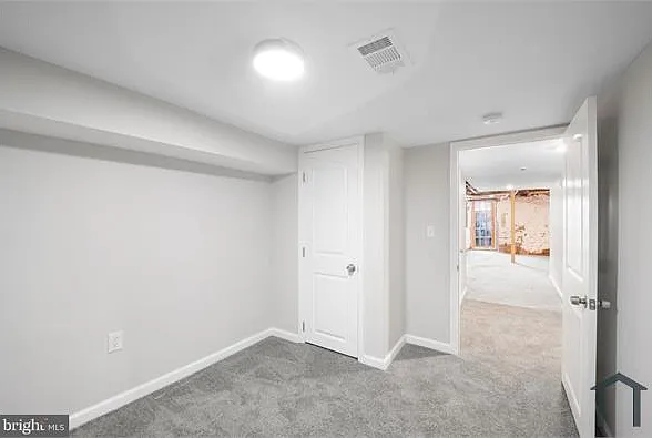 2402 Presbury St — Photo 21