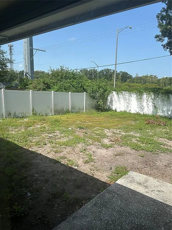 3 bed, 2.5 bath, 1287 sqft, $2,000 — Photo 4