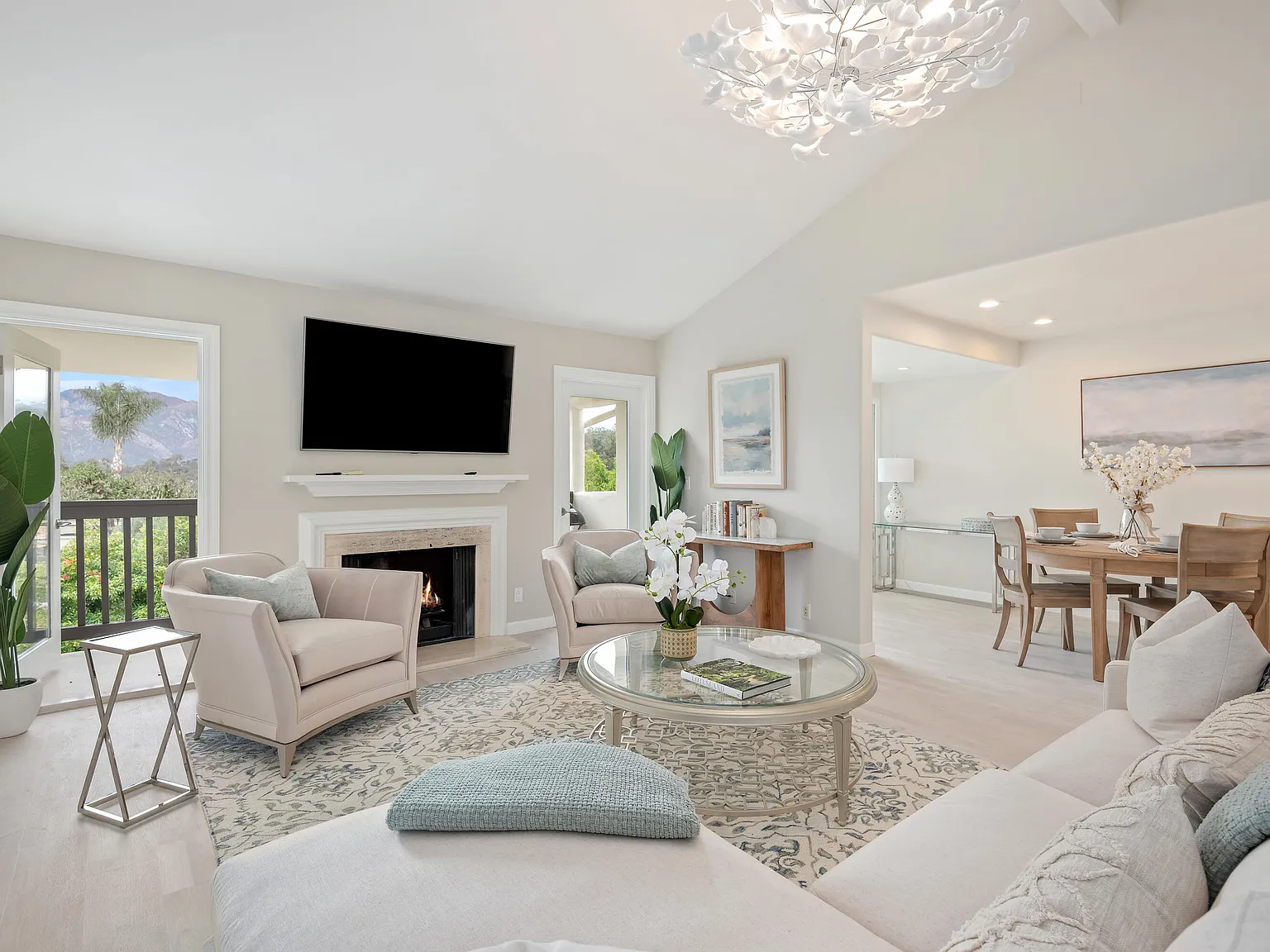 2 bed, 2.0 bath, 1278 sqft, $10,300 — Photo 4