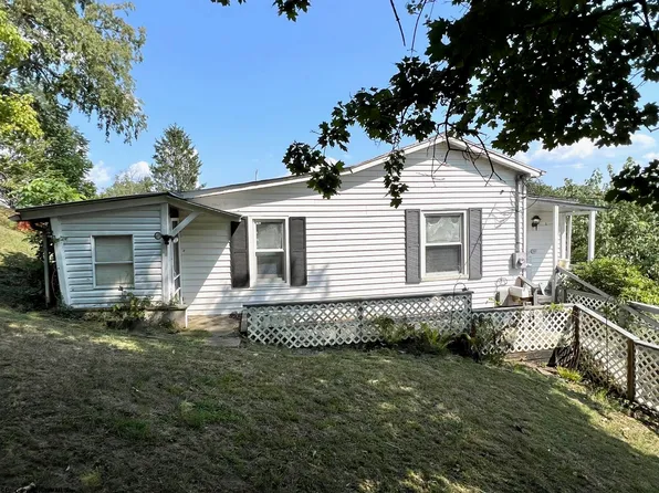 319 Spring St, Weston, WV 26452