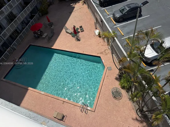 1800 NW 24th Ave APT 618, Miami, FL 33125