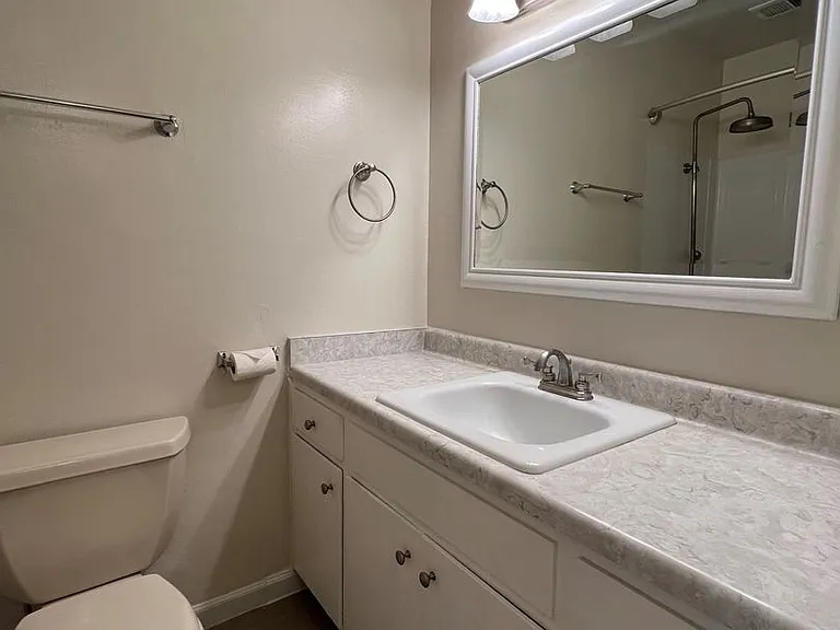 575 Bonnie Ave — Photo 19