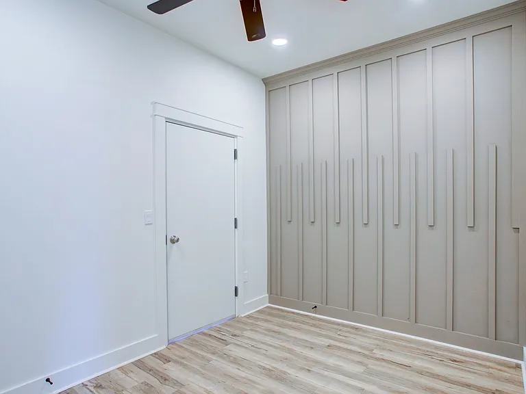 11 E Walnut St #3 — Photo 6