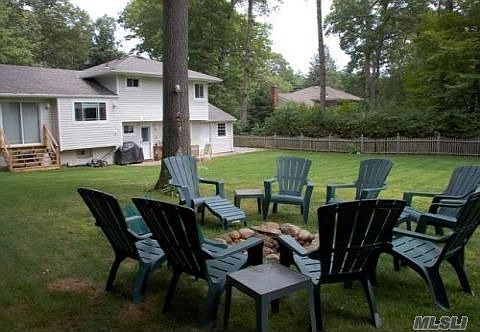 Sunsplashed/Parklike Yard with patio & Firepit