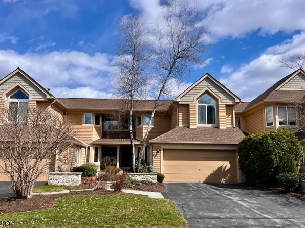 5 Sugar Maple Ln, Hardyston Twp., NJ 07419