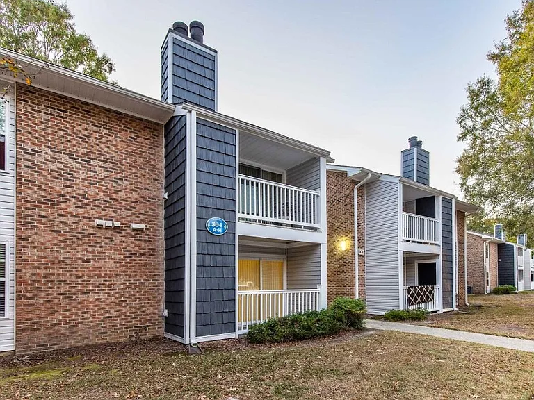 Keswick Apartments — Photo 20