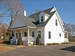 101 Muncie Rd, West Babylon, NY 11704