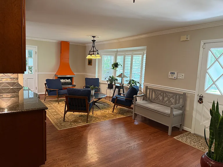 4143 Lenox Dr — Photo 3