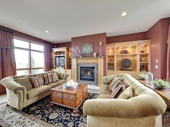 3rd image of 15891 Saint Andrews Ln