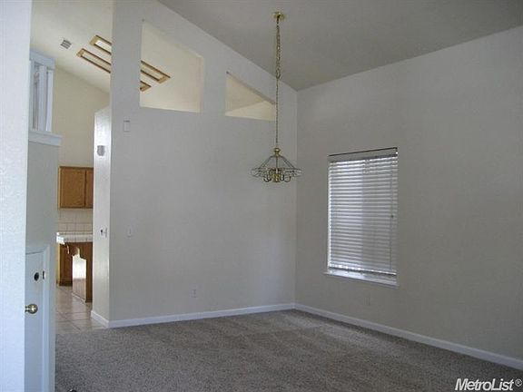 2nd image of 1916 Gordon Verner Cir