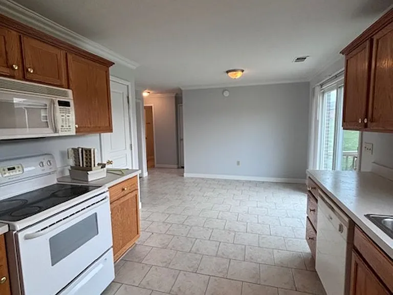 117 Croghan Way — Photo 5