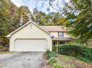 1881 Fox Ridge Dr, Hoschton, GA 30548