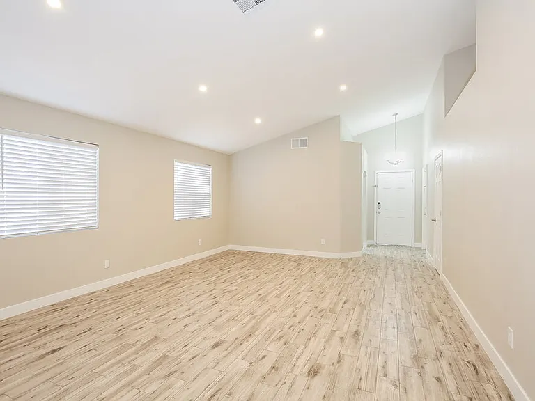 4445 Cielo Ln — Photo 3