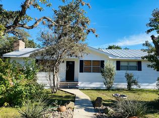 3313 Schmidtke Rd, Bandera, TX 78003