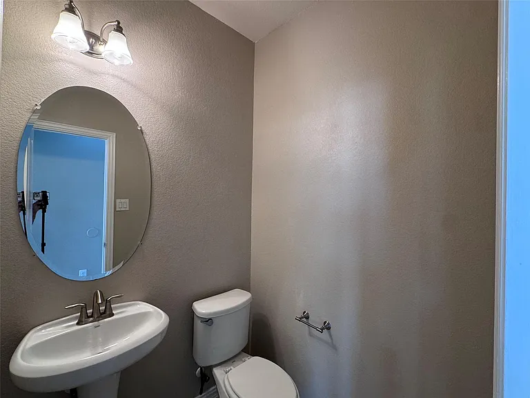 2605 Rough Berry Rd — Photo 17