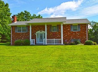 322 Highland Ridge Rd, Claysville, PA 15323