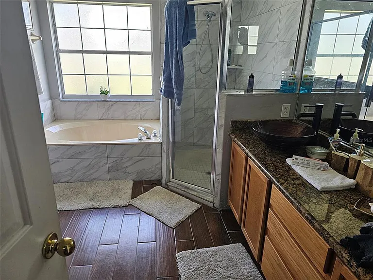 557 Eagle Ct — Photo 19