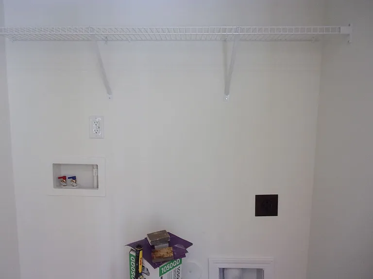 184 Long St — Photo 3