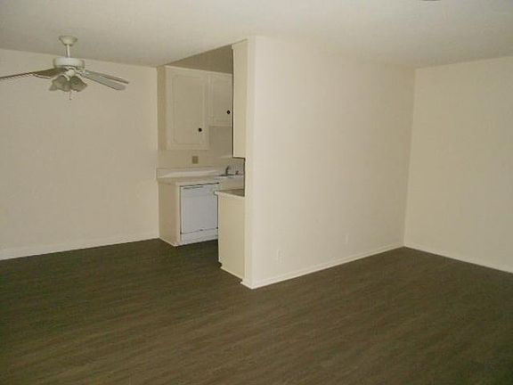 5th image of 1812 Corinth Ave APT 7