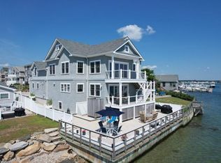 15 Beach Row, Narragansett, RI 02879