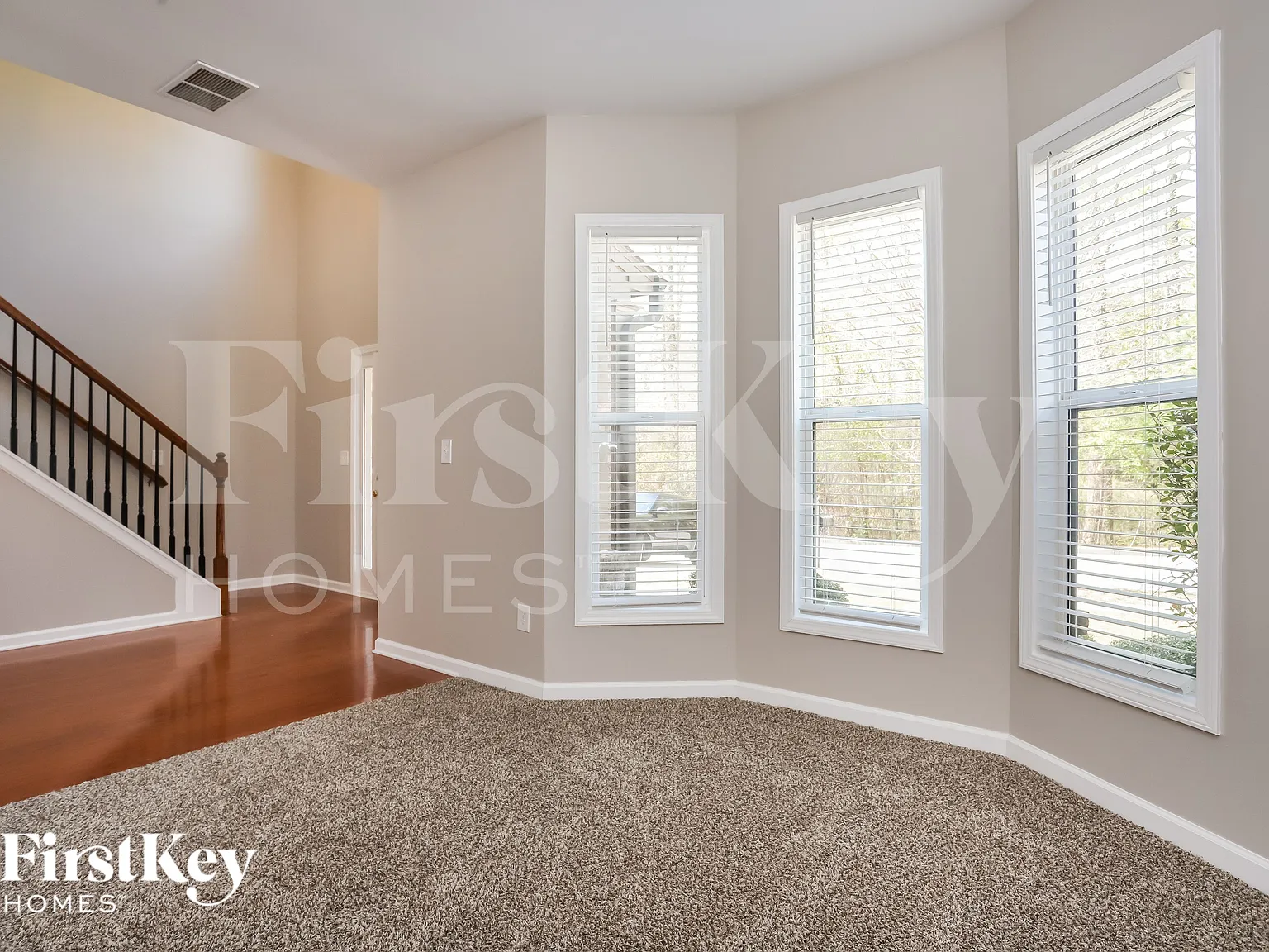 4 bed, 3.0 bath, 2339 sqft, $2,965 — Photo 2