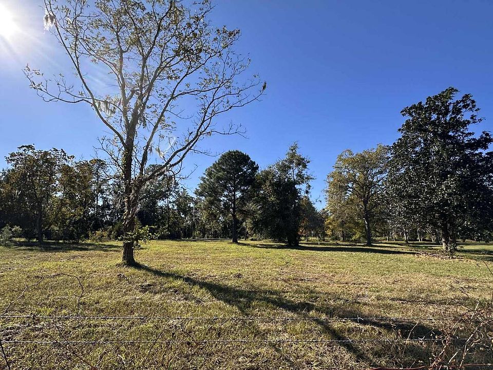 1st image of NW Honeysuckle Way