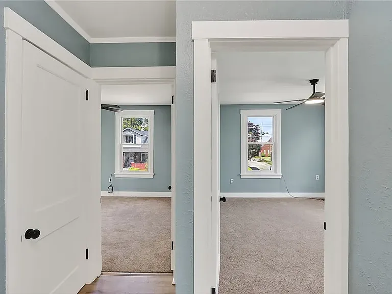 512 Marion Ave — Photo 7