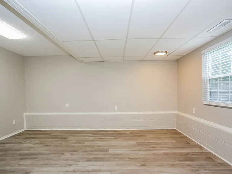 1512 Berkhard Dr — Photo 15