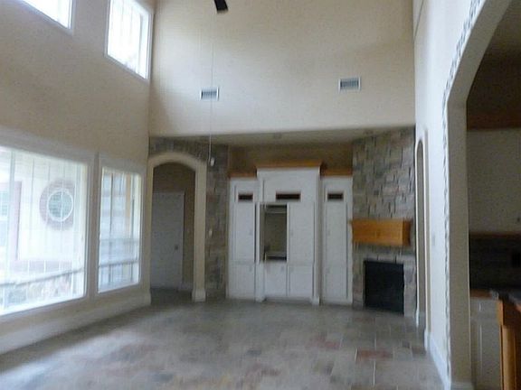 2nd image of 37330 Edgewater Dr