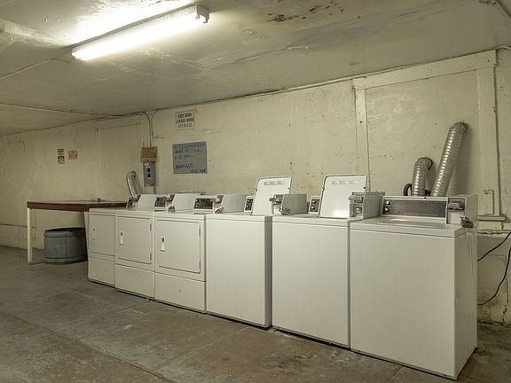 5th image of 503 Union Dr APT 303