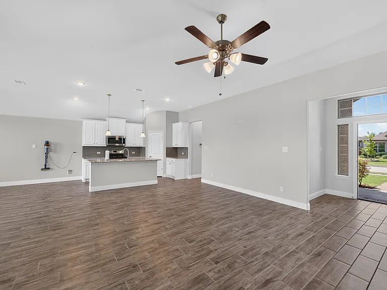 2819 Diamondback Dr — Photo 8