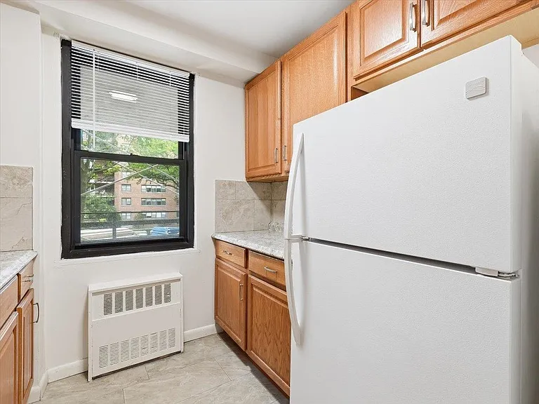 201 Saint Pauls Ave #2M — Photo 10