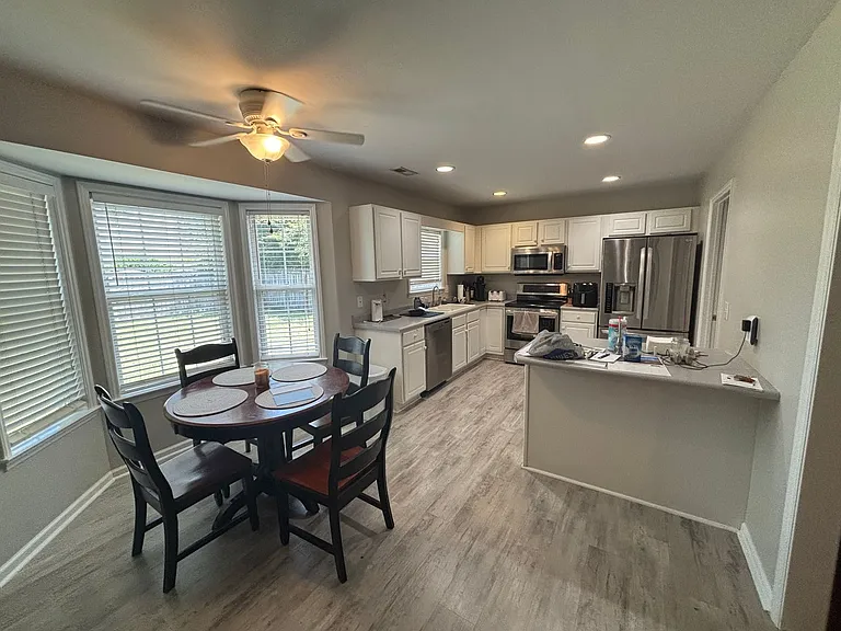 1203 Maple Ridge Rd — Photo 10