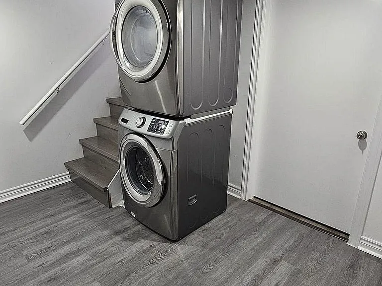 2 Maretta Ave #BASEMENT — Photo 13
