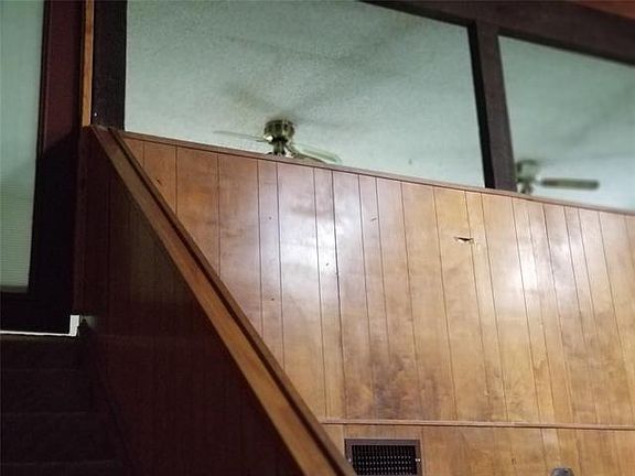 2nd image of 501 Corinthian Dr