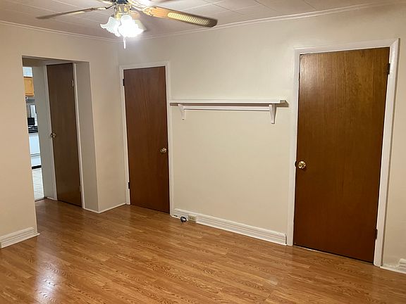 5th image of 11 Grove Ave #2R