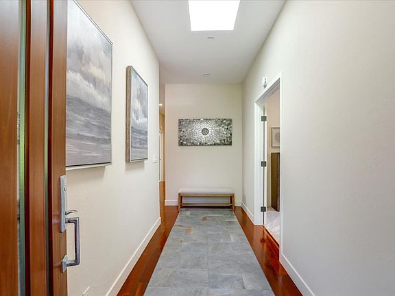 5th image of 98 High Meadow Ln