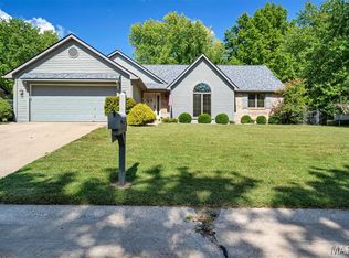 216 Brian Dr, Swansea, IL 62226