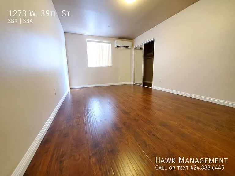 1273 W 39th St — Photo 10