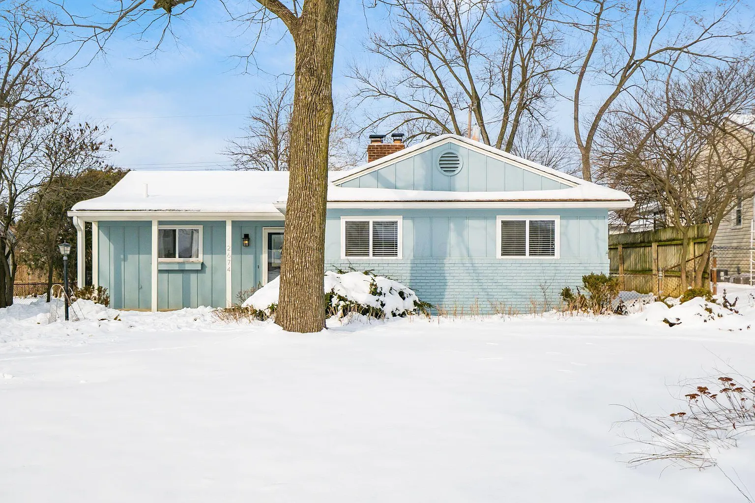 2674 Woodstock Rd photo 1