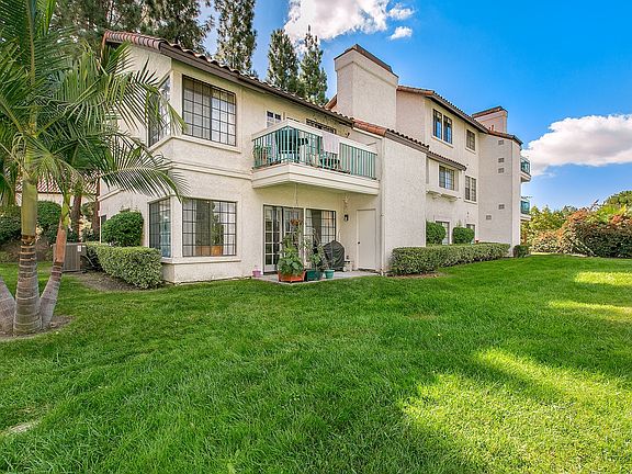 3rd image of 16388 Avenida Venusto Unit A